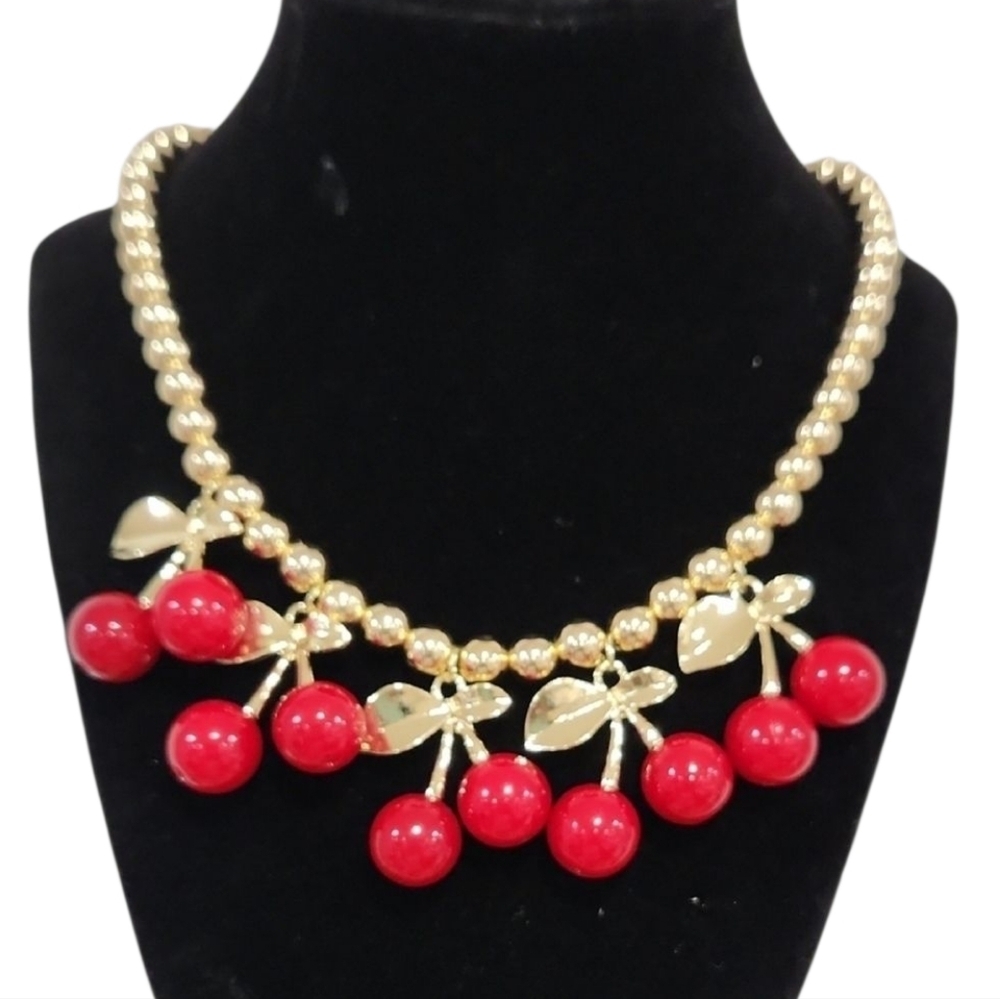 🍒▪️Gemelli ▪️ Beautiful Gold and Red Cherry Necklace NWT ✨️🍒